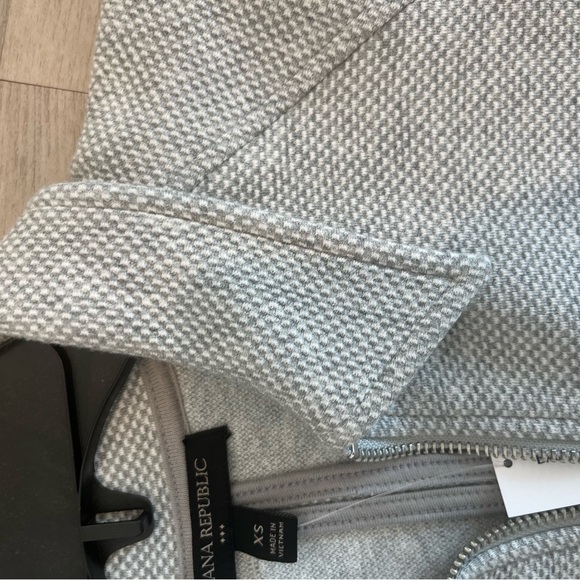 Banana Republic Textured Moto Jacket - XS - NWT - Picture 4 of 9